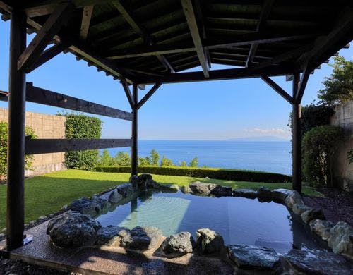 【二階屋洋室】おぼろ月 温泉露天風呂