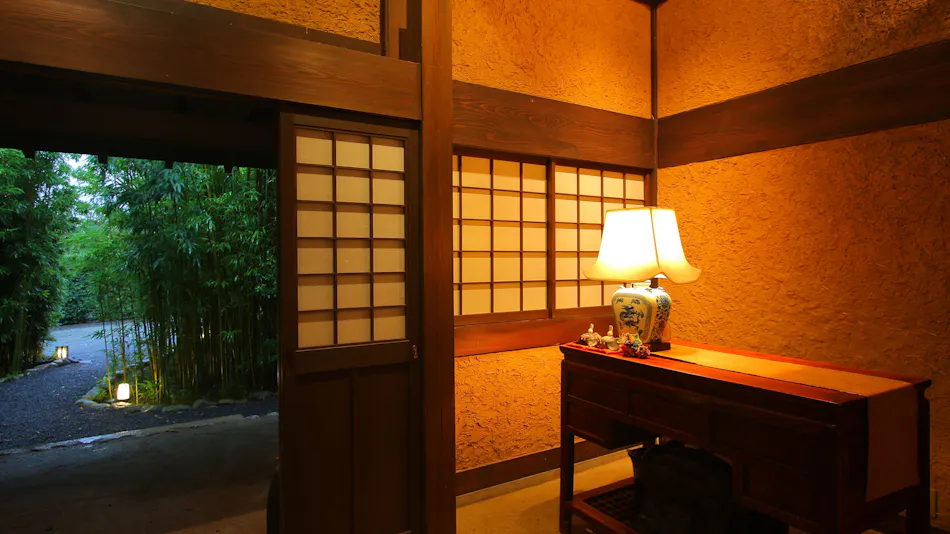 "Tsuki no Usagi: A Secluded Inn with Spectacular Views"