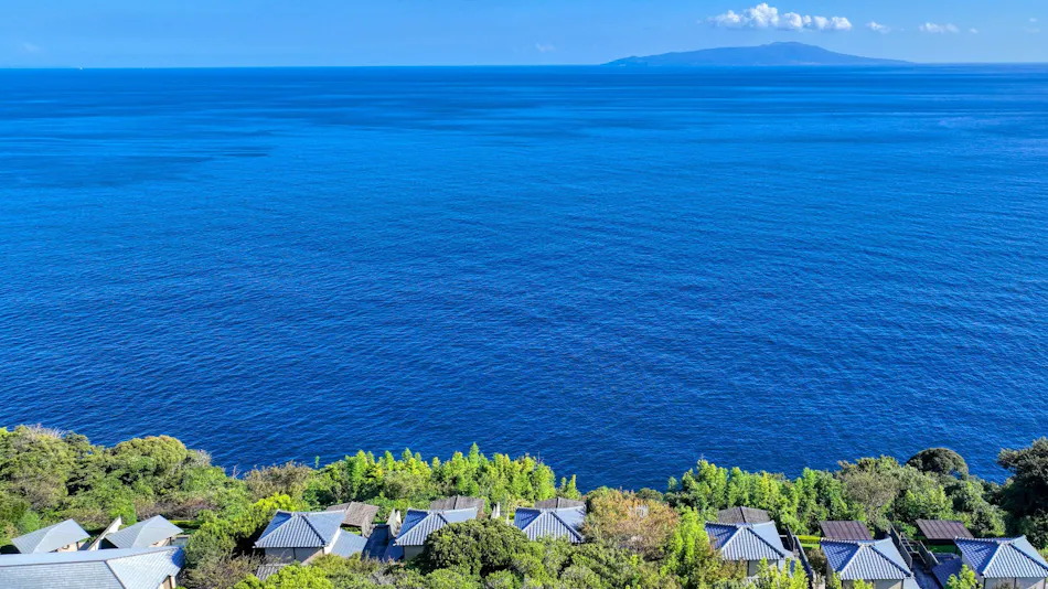 "Tsuki no Usagi: A Secluded Inn with Spectacular Views"