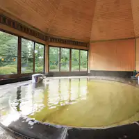 【八角堂】やわらかくしっとりした単純泉