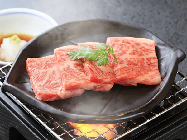 【一番人気】お肉好きも大満足!メイン料理は山形牛ステーキ(150g)