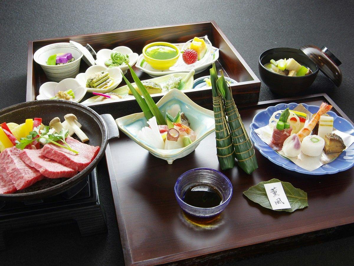 【おこもり】限定4部屋！季節の味わい箱膳とご自分だけの温泉をお部屋でごゆっくり！
