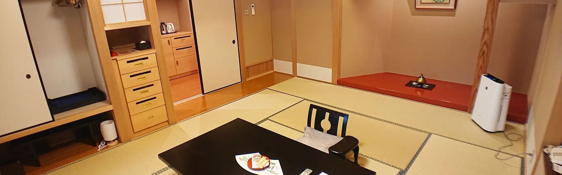 春日ホテル