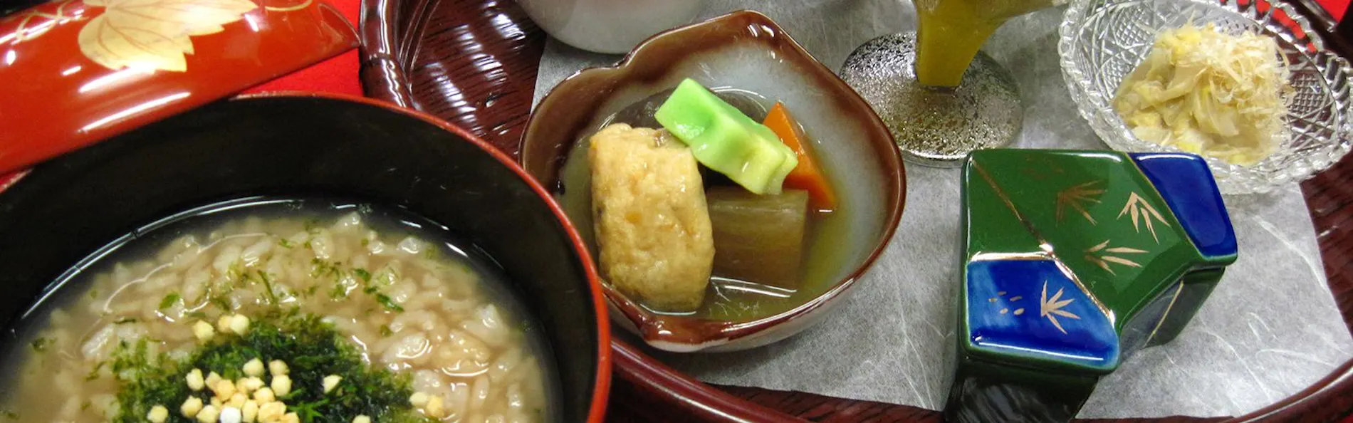 春日ホテル