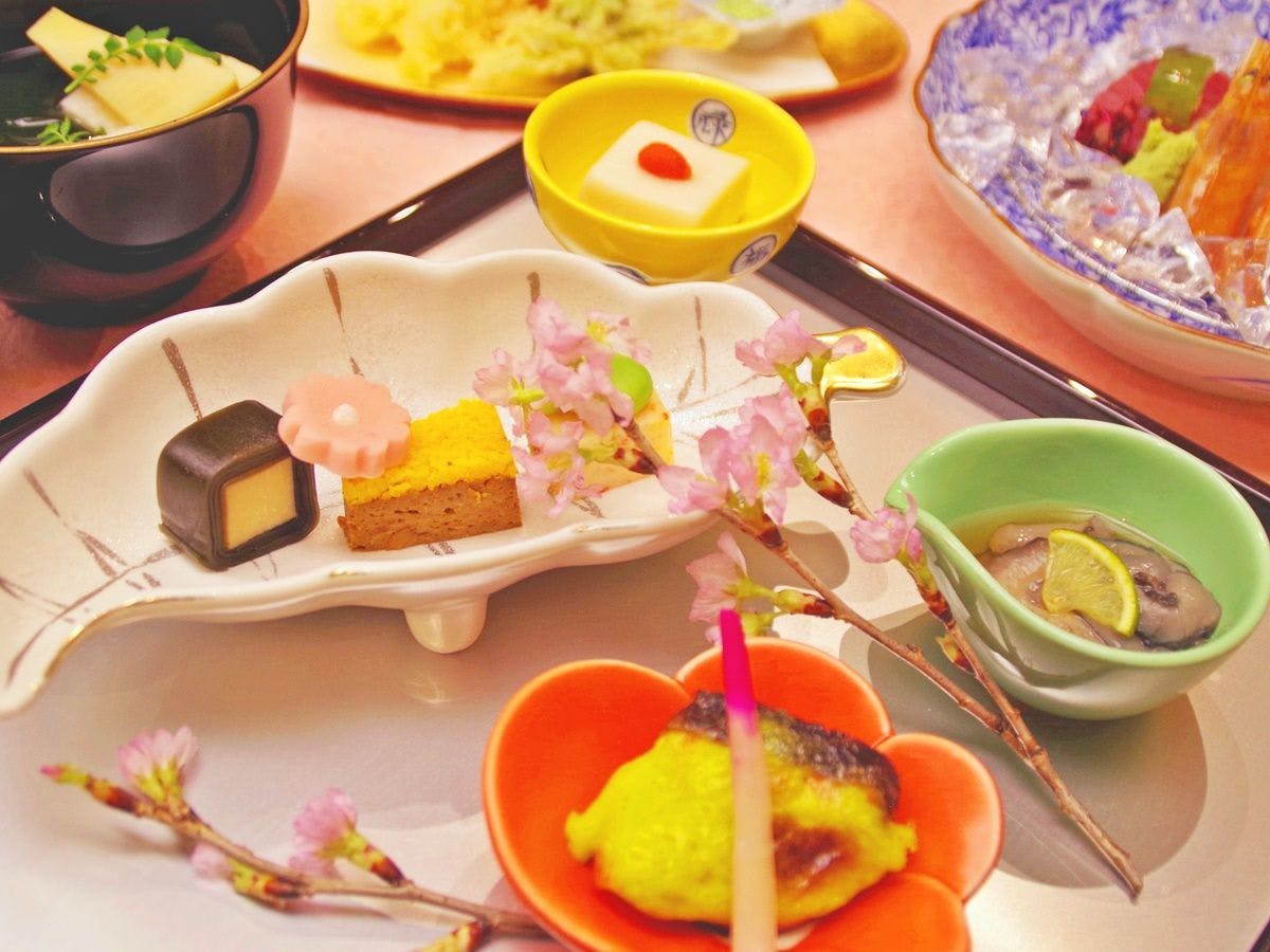 春日ホテル