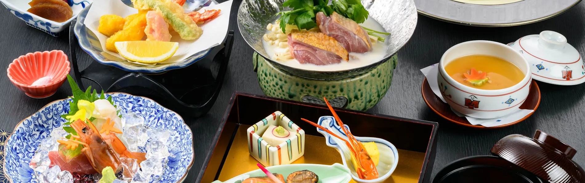 春日ホテル