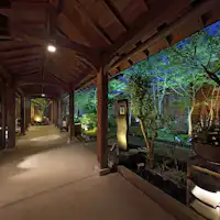 Jalur Fasilitas Pemandangan senja taman