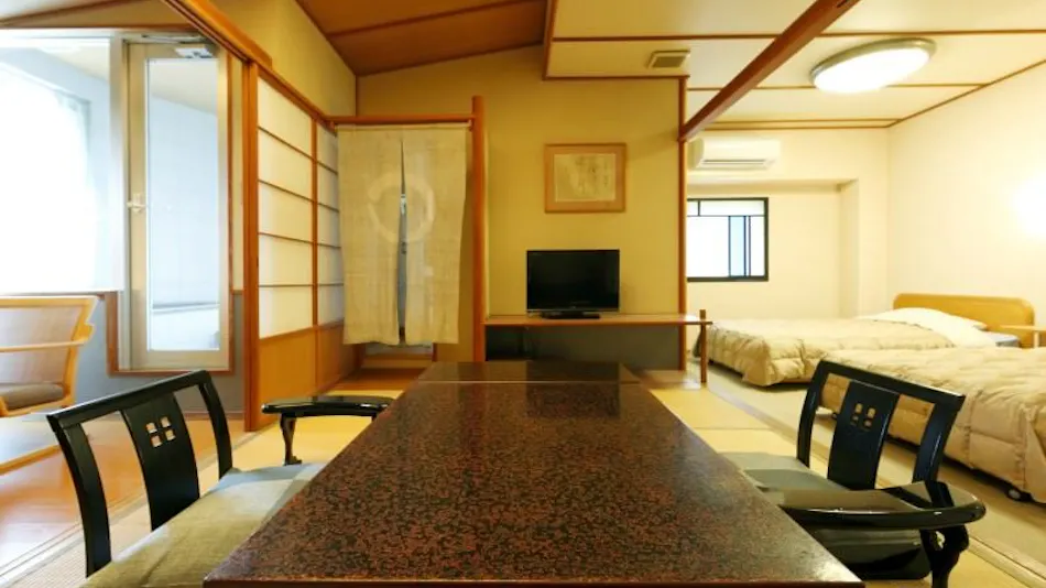 Tokiwaya
