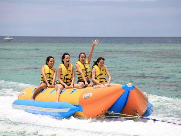 OKINAWA KARIYUSHI RESORT EXES ONNA