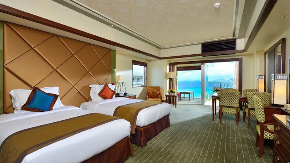 OKINAWA KARIYUSHI RESORT EXES ONNA