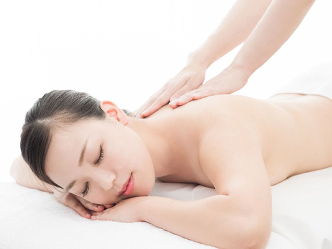 OKINAWA KARIYUSHI RESORT EXES ONNA