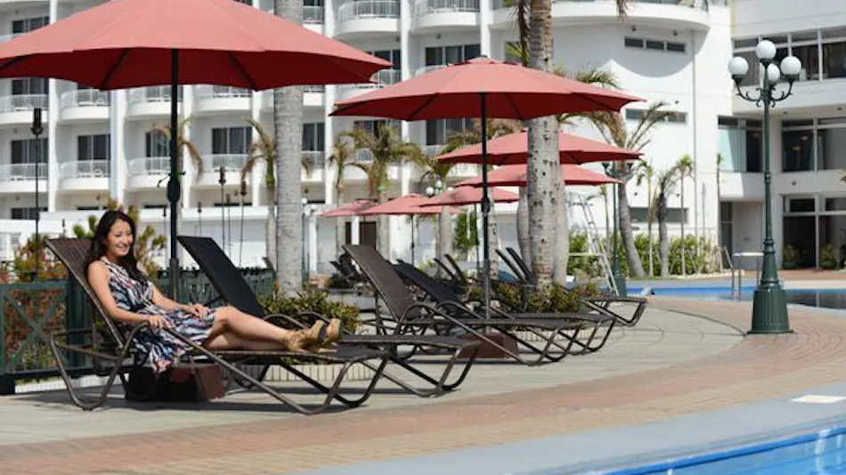 OKINAWA KARIYUSHI RESORT EXES ONNA