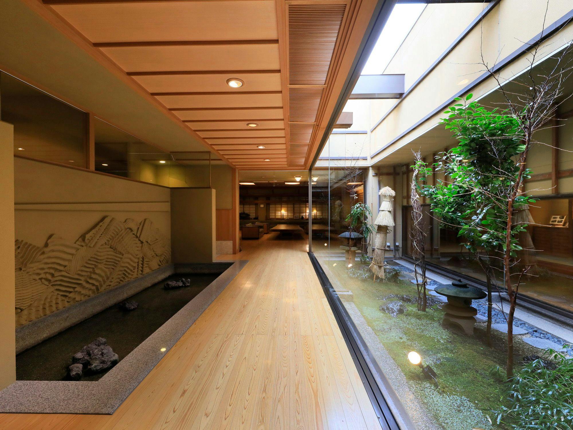 割烹旅館　若松