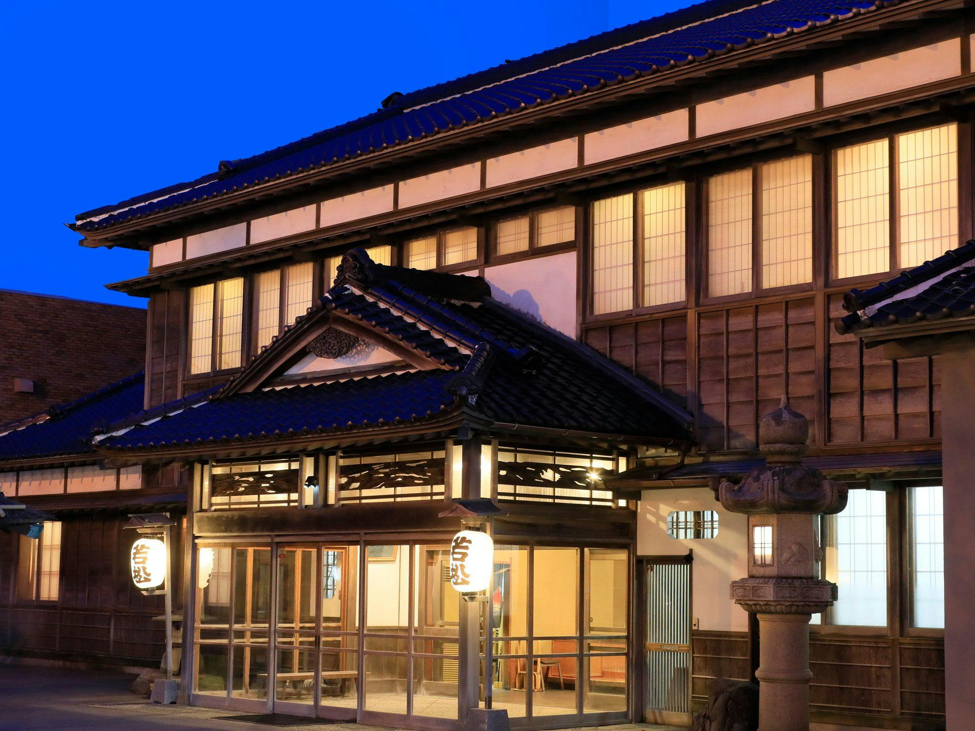 割烹旅館　若松