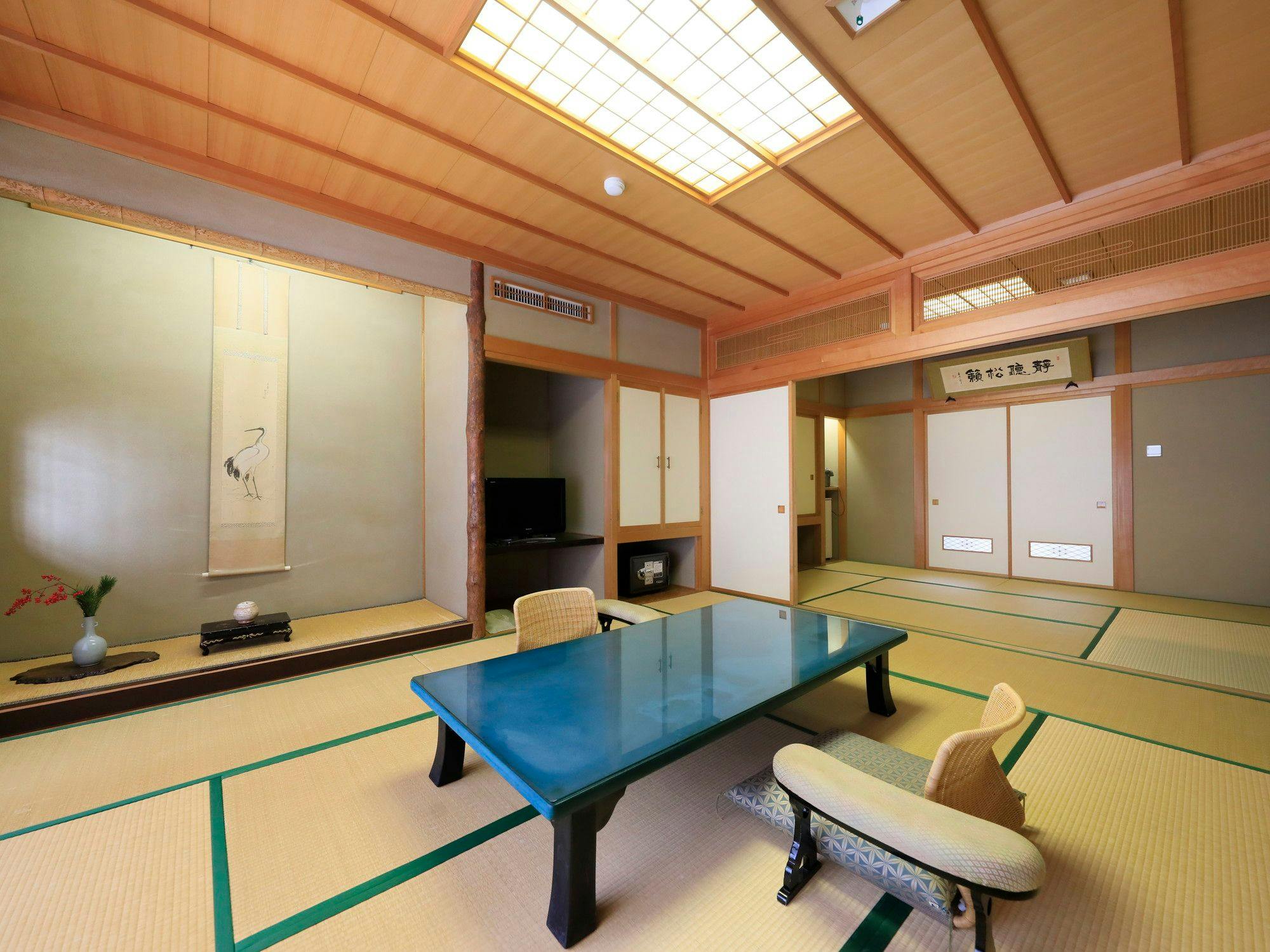 【본관】일본식 객실 2칸~메인룸~