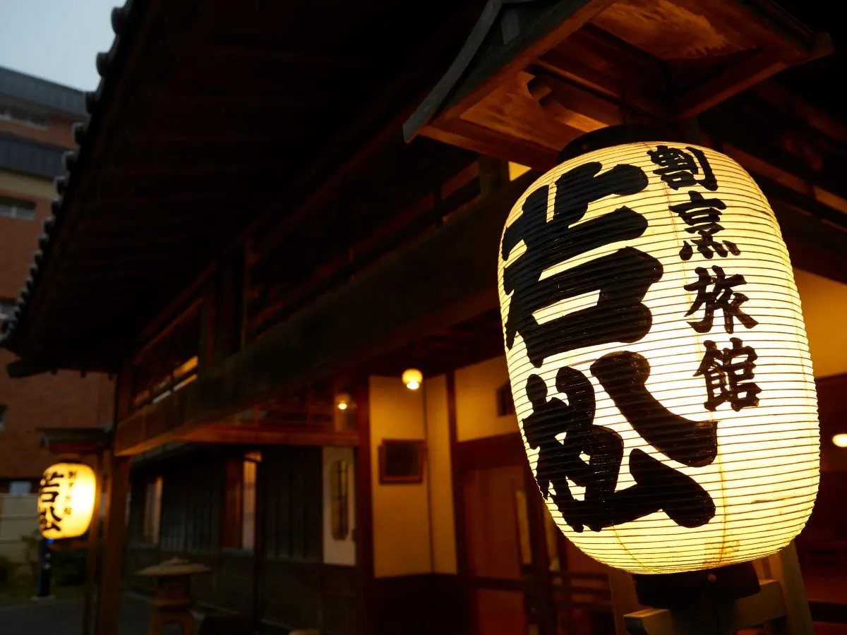 โคมไฟส่องทางเข้าด้วยแสงที่นุ่มนวล