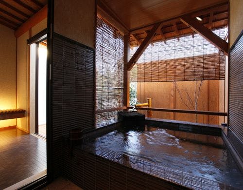 【忍野・富士】メゾネット客室／露天風呂