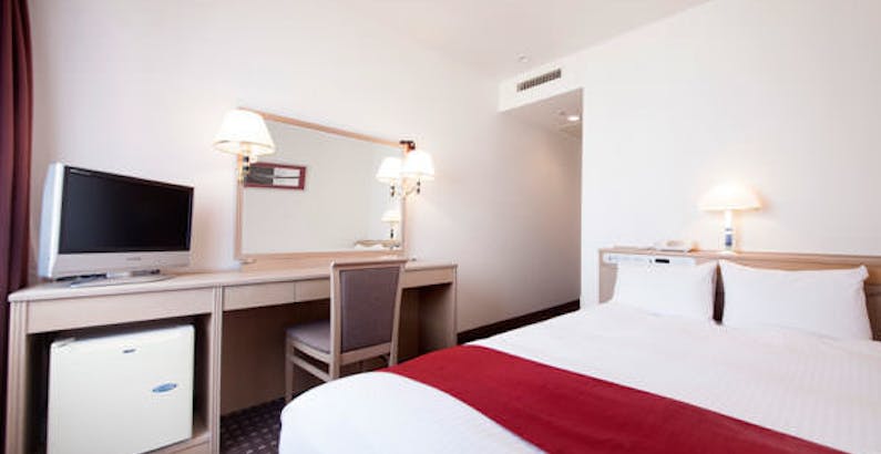 喫煙 スタンダードダブル カップル ご夫婦に 二人でのんびりstay レイトチェックアウト12時 素泊り カップルプラン プラン アートホテル上越 一休 Com