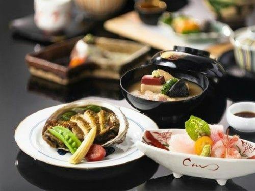 【豪華8大特典付き】日頃の感謝を込めて！8のしあわせプレゼント（滞在中1回）