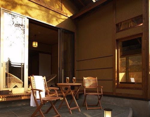 湯上りは「さくら」のテラスでのんびり