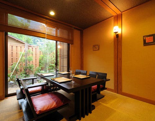 「山ぼうし」の半露天風呂