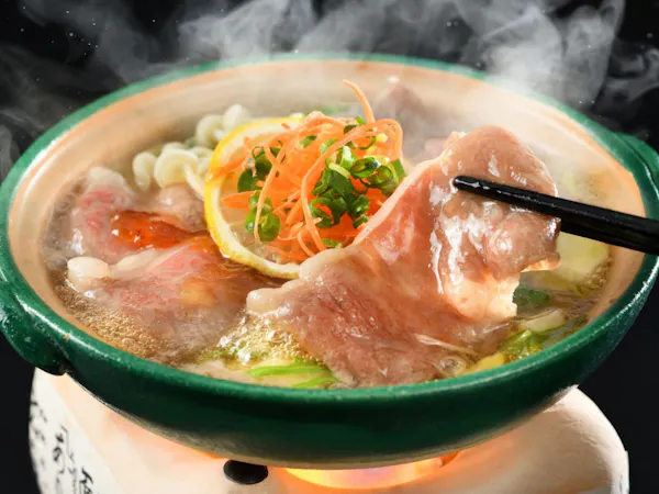 【会場食】冬の味覚ふぐ刺し・山形牛の柑橘鍋【冬の会席・雅の膳】