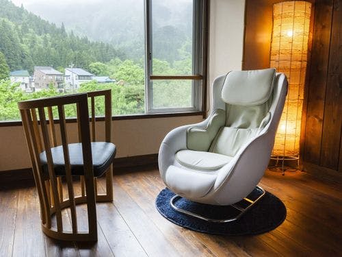 310の客室。山々を眺めながらごゆっくり。