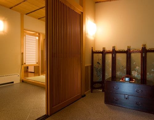 貴賓室・和室１０畳＋ツインルーム