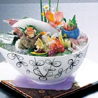 Hidangan khas: Sashimi campuran