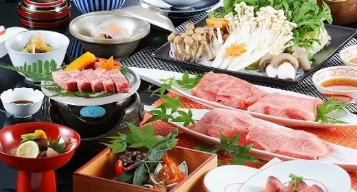 ย่างบนแผ่นเซรามิก & ชาบู & ซูชิ! เพลิดเพลินกับเนื้อโอมิที่นุ่ม! แผนคอร์สเนื้อโอมิพิเศษ "ซูโอ"