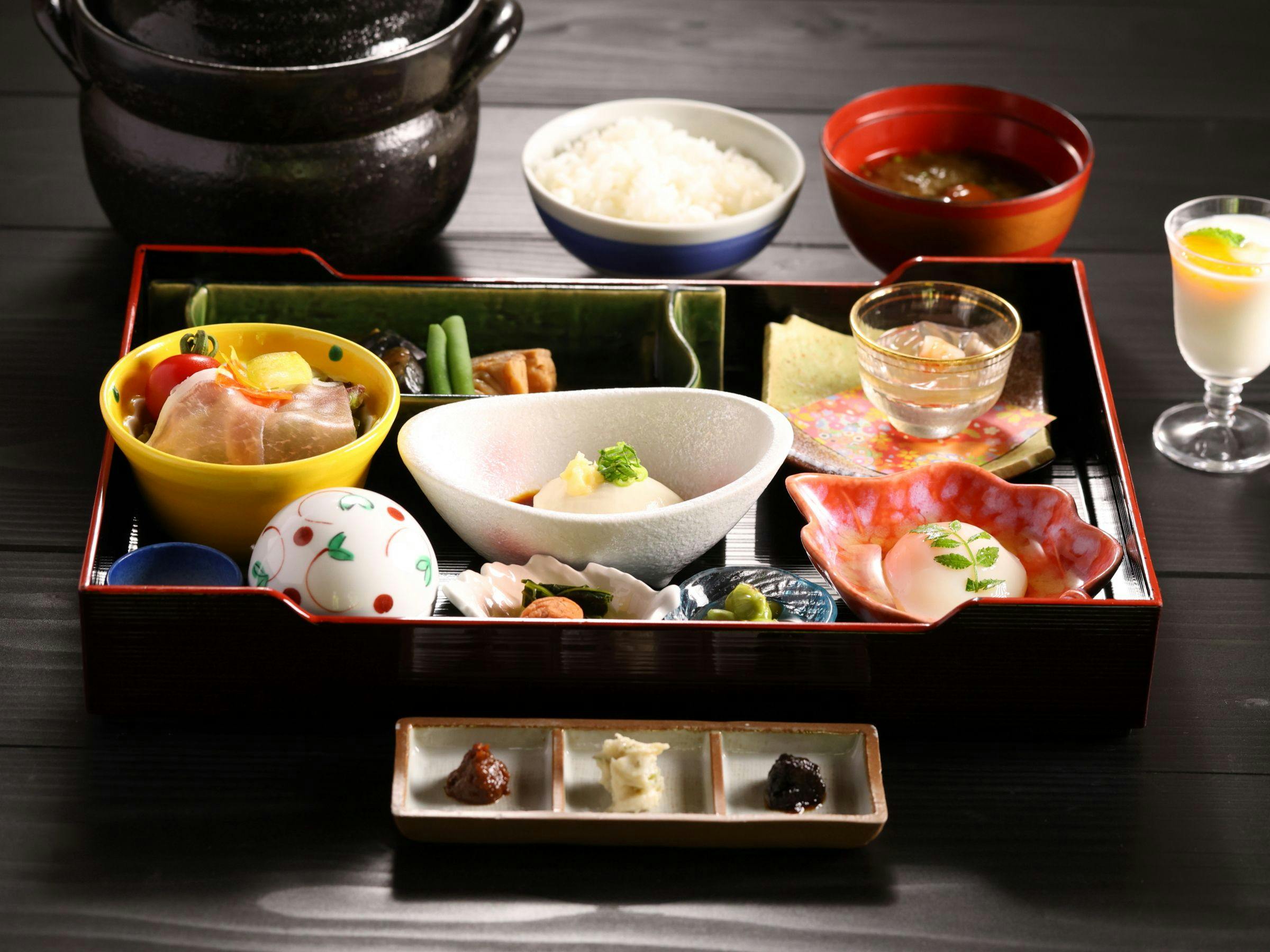 【朝食一例】