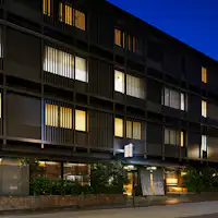 Ini adalah foto tampak luar dari fasilitas kami.