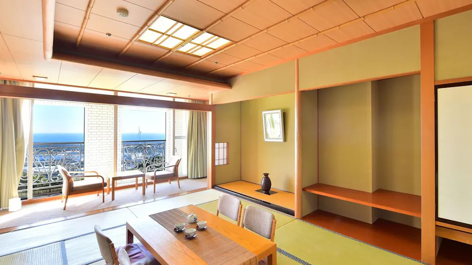 Shizuoka Country Hamaoka Course & Hotel
