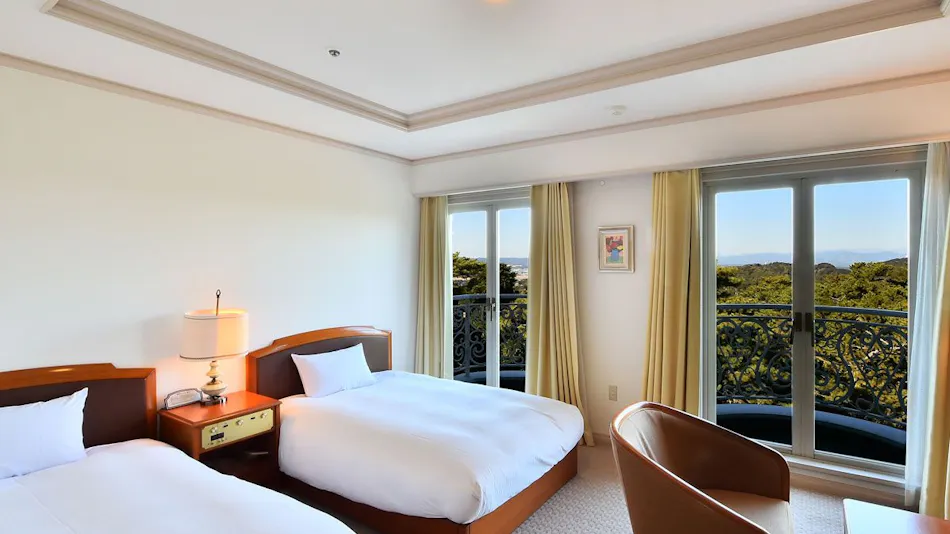 Shizuoka Country Hamaoka Course & Hotel