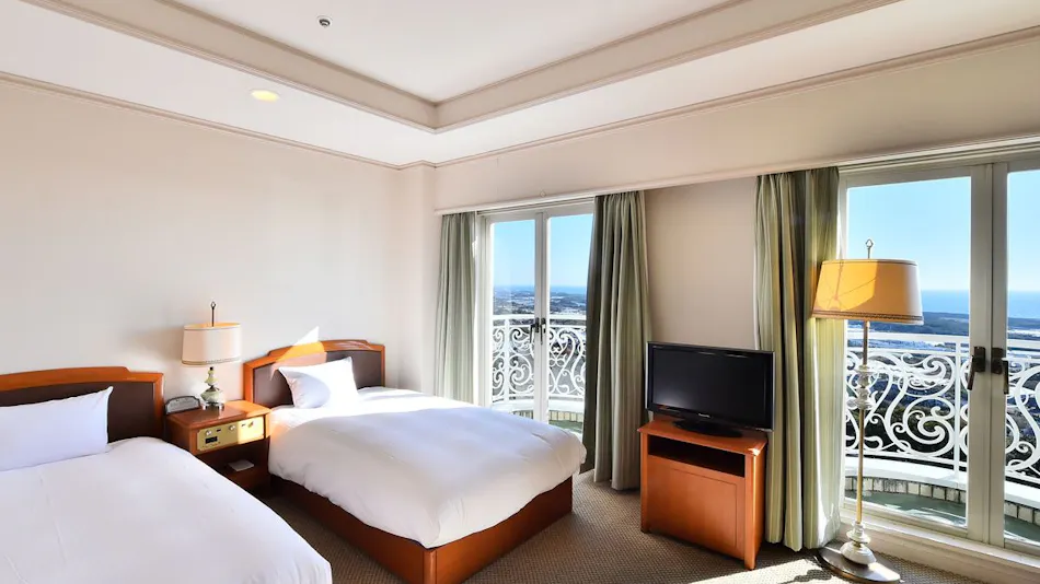 Shizuoka Country Hamaoka Course & Hotel