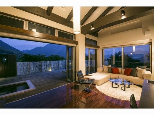 【玉響】ベッドルームからの夕焼け