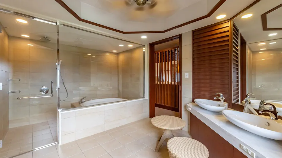 Spa Resort Hawaiians Monolith Tower
