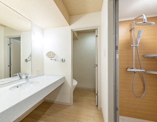 バスルーム（シャワー）