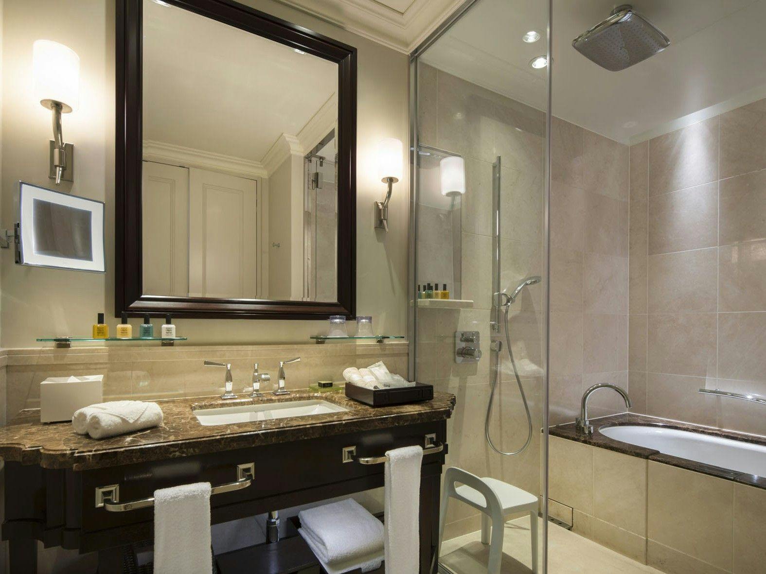 The Tokyo Station Hotel