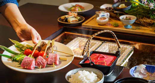 【季さら会席/お部屋食】人気のスタンダード会席/天然温泉の客室露天風呂・内風呂付