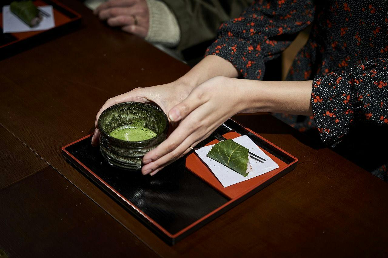 未使用 有田焼 古千窯 角皿大　料亭　懐石料理　レストラン　お祝い 懐古ロマンの宿 季さら - 【美味饗宴／料亭Ai-Oi】最上位会席／天然