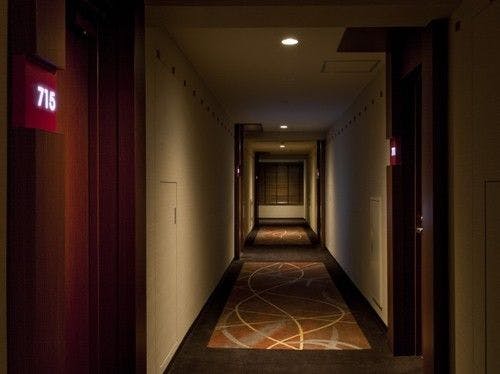 6階～8階廊下