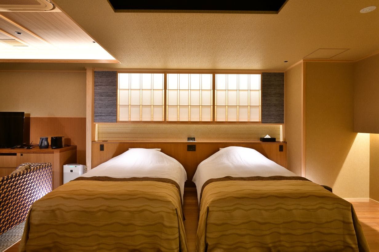 京　YUNOHANA RESORT　翠泉