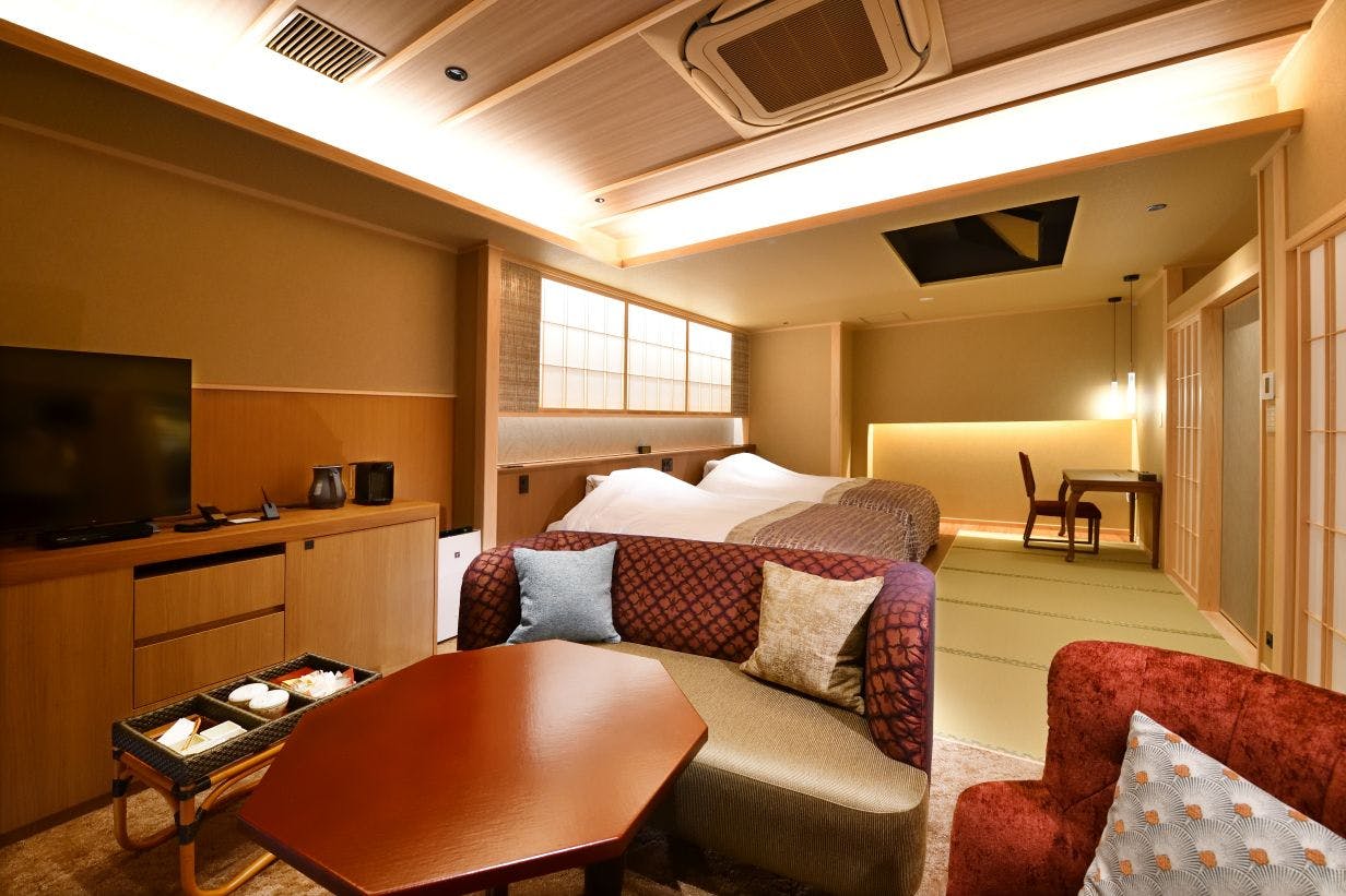 京　YUNOHANA RESORT　翠泉