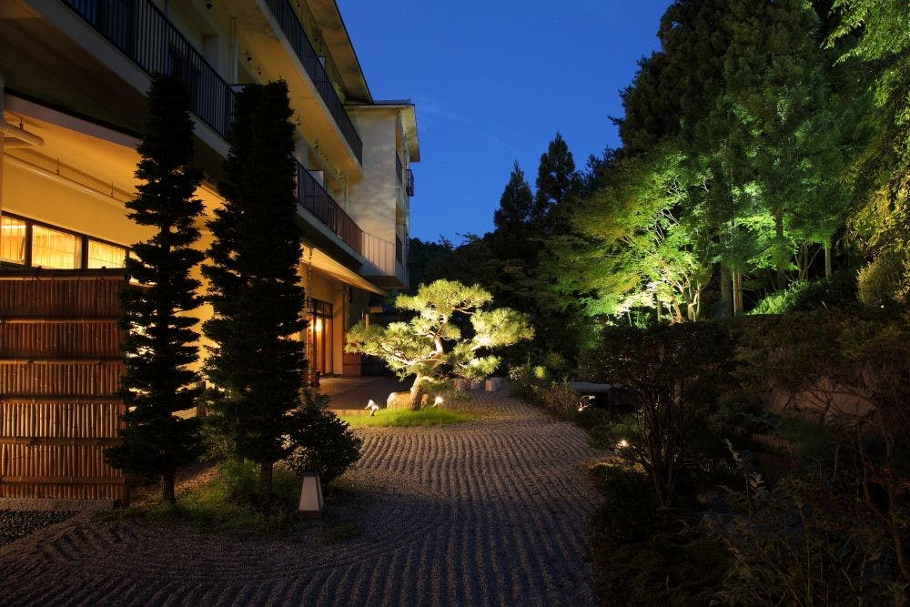 京　YUNOHANA RESORT　翠泉