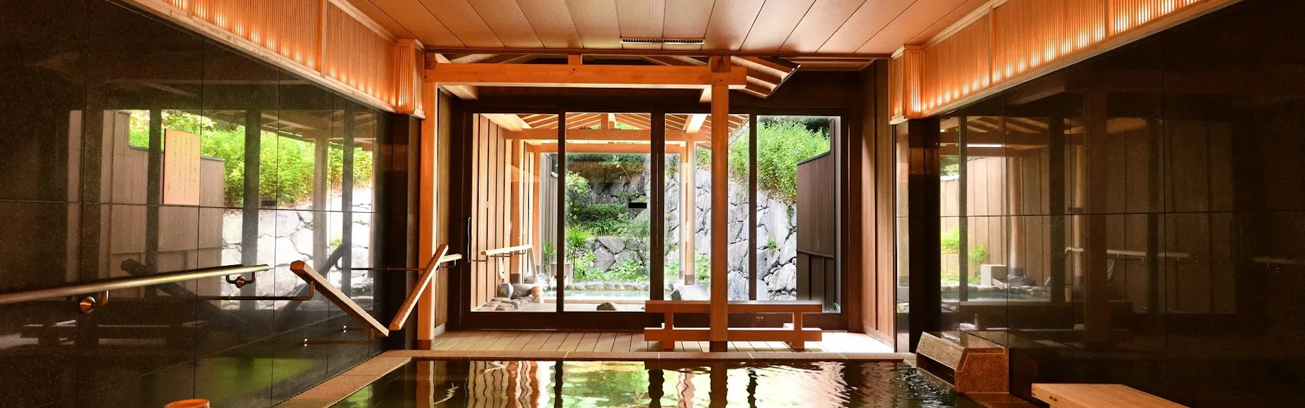 京 YUNOHANA RESORT 翠泉