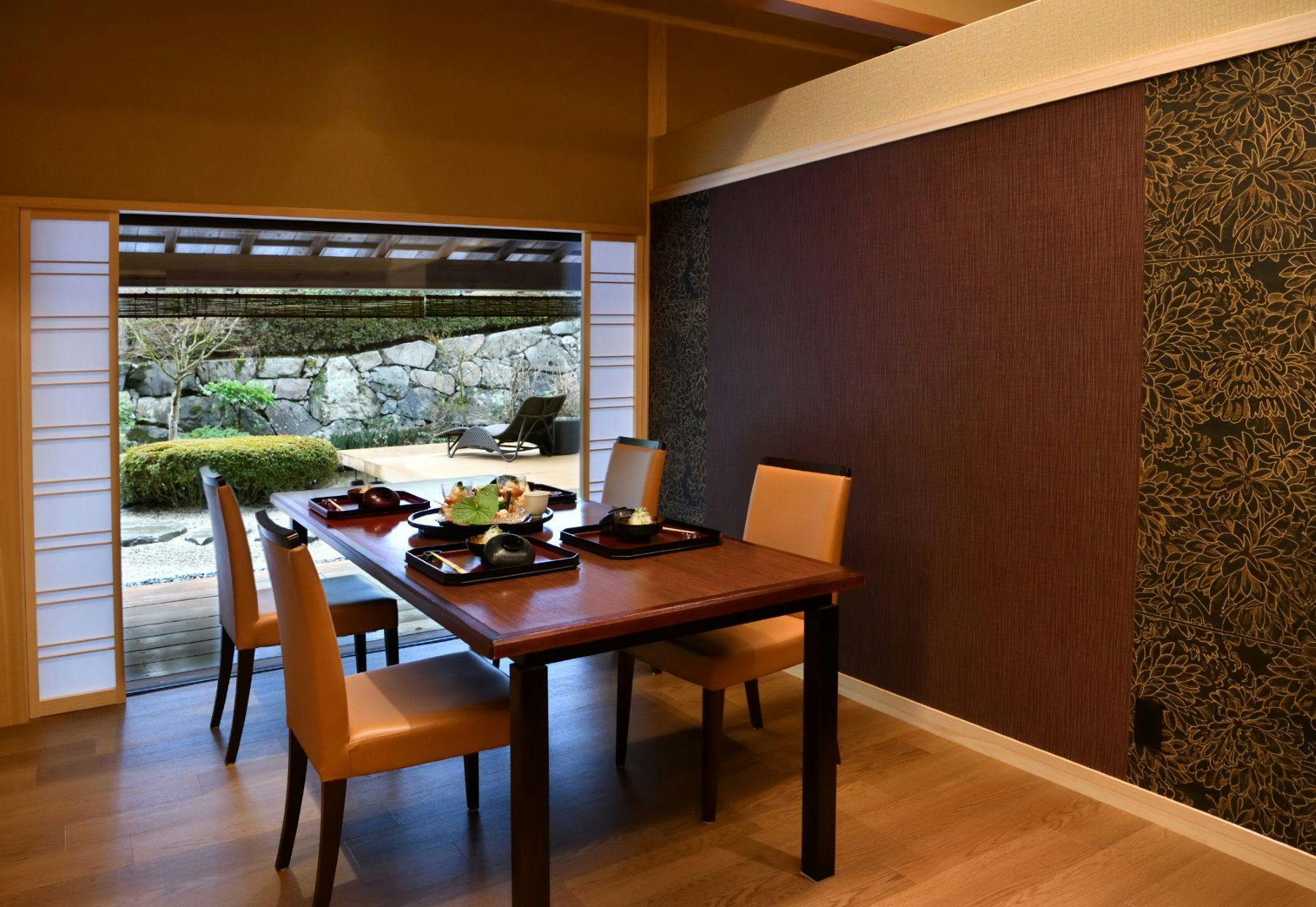 京　YUNOHANA RESORT　翠泉