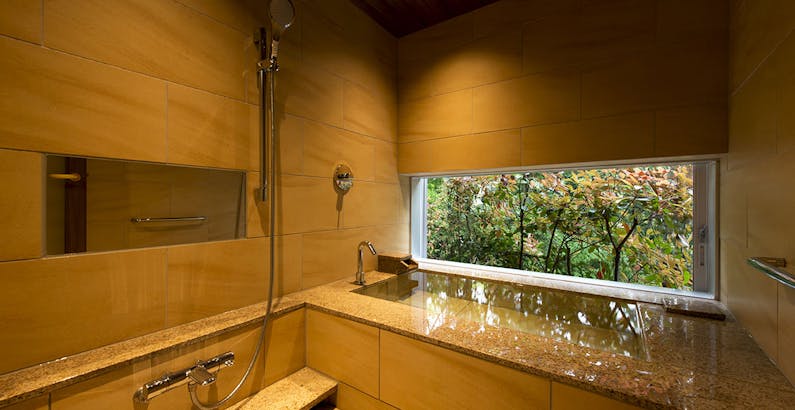 ホテルグランバッハ熱海クレッシェンド 当日限定直前割 朝食付 思い立ったら出発 東京駅から新幹線で約50分 近場のリゾート 奥熱海温泉 森の見える内風呂付き 和洋室ツイン 一休 Com