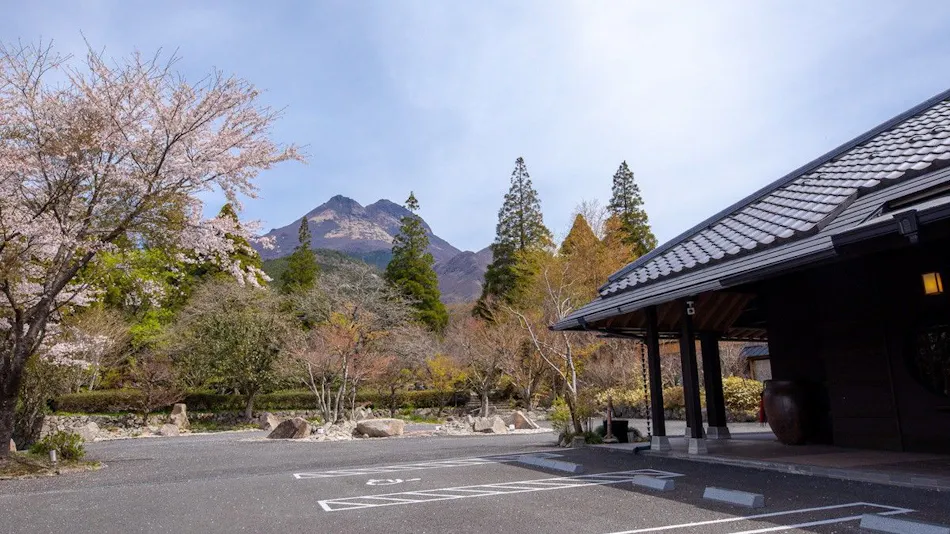Yufuin Baien Garden Resort
