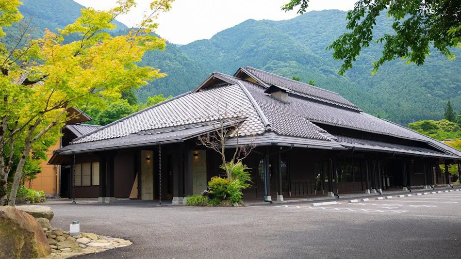 Yufuin Baien Garden Resort